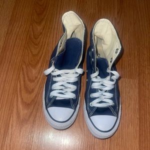 Navy Converse like new worn once size 4.5Y